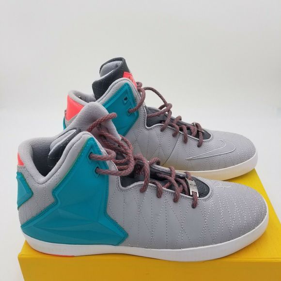 lebron james lifestyle shoes